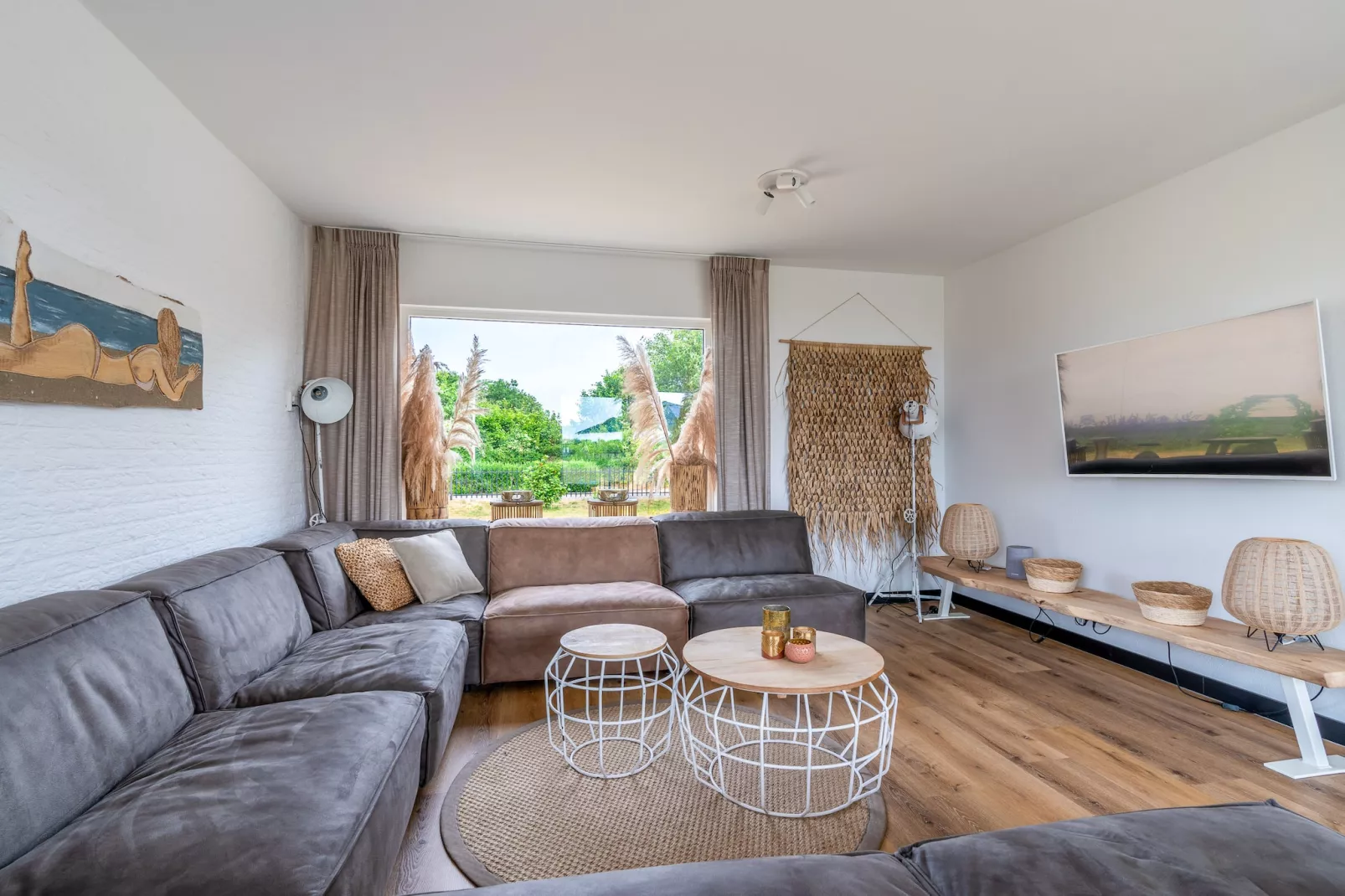 Orchismient 17-Living room