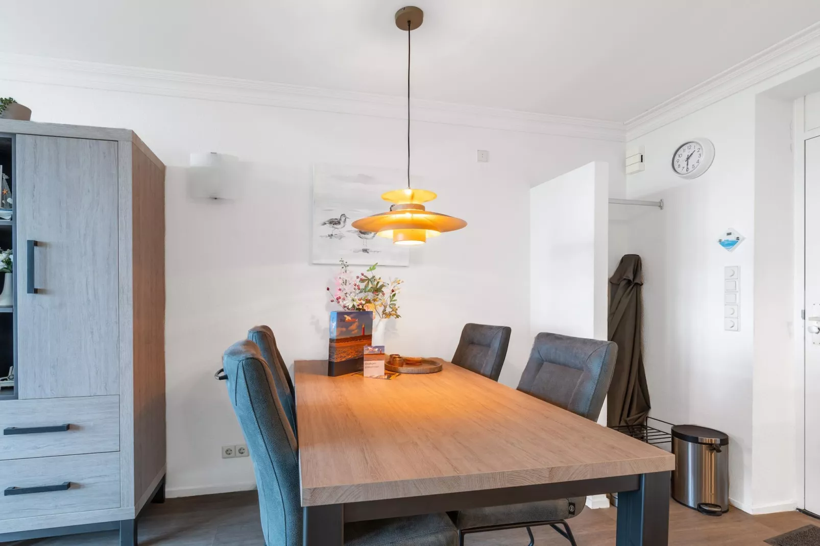 Juliana 058-Living room