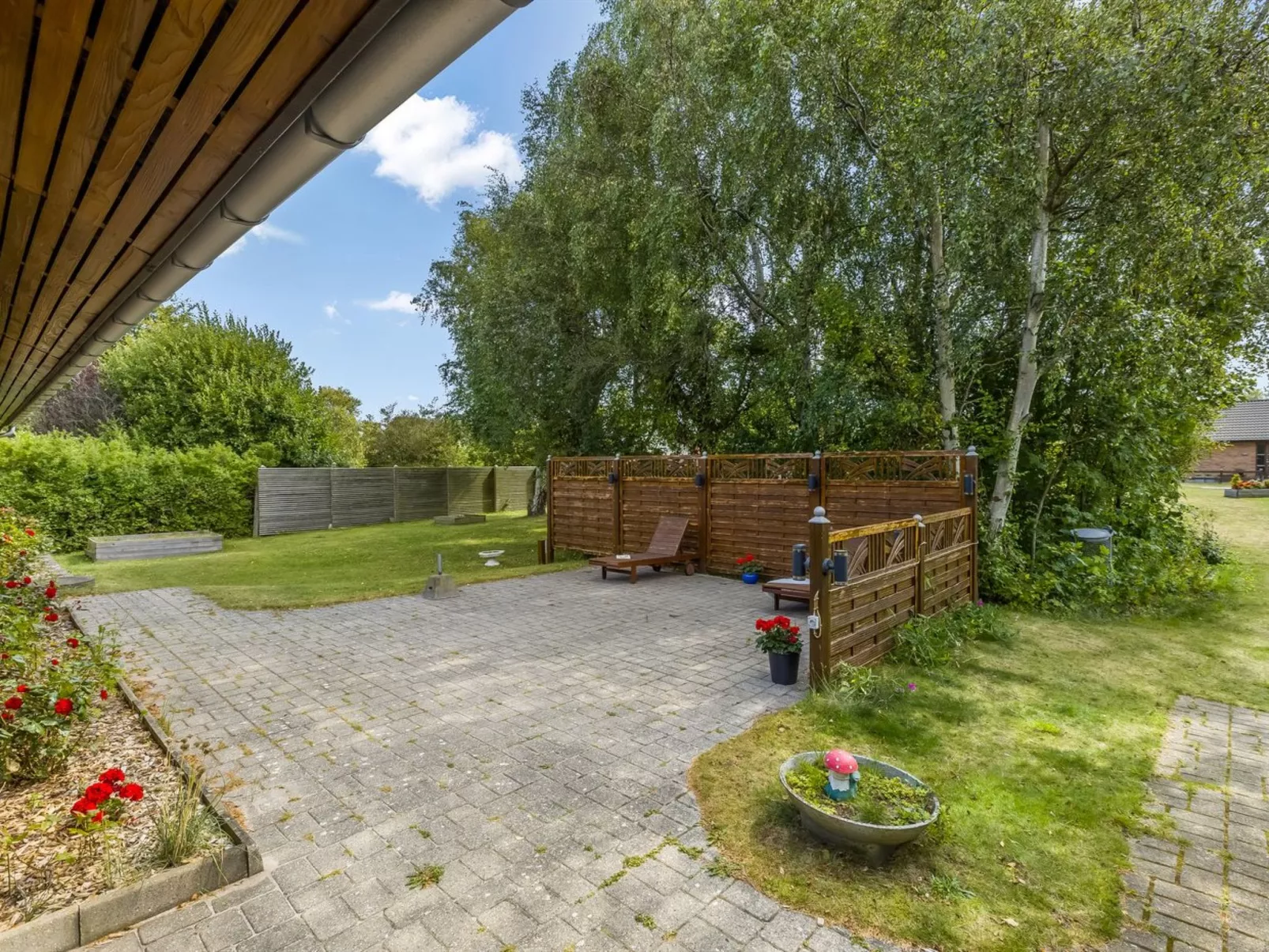 "Naema" - 500m from the sea-Outside