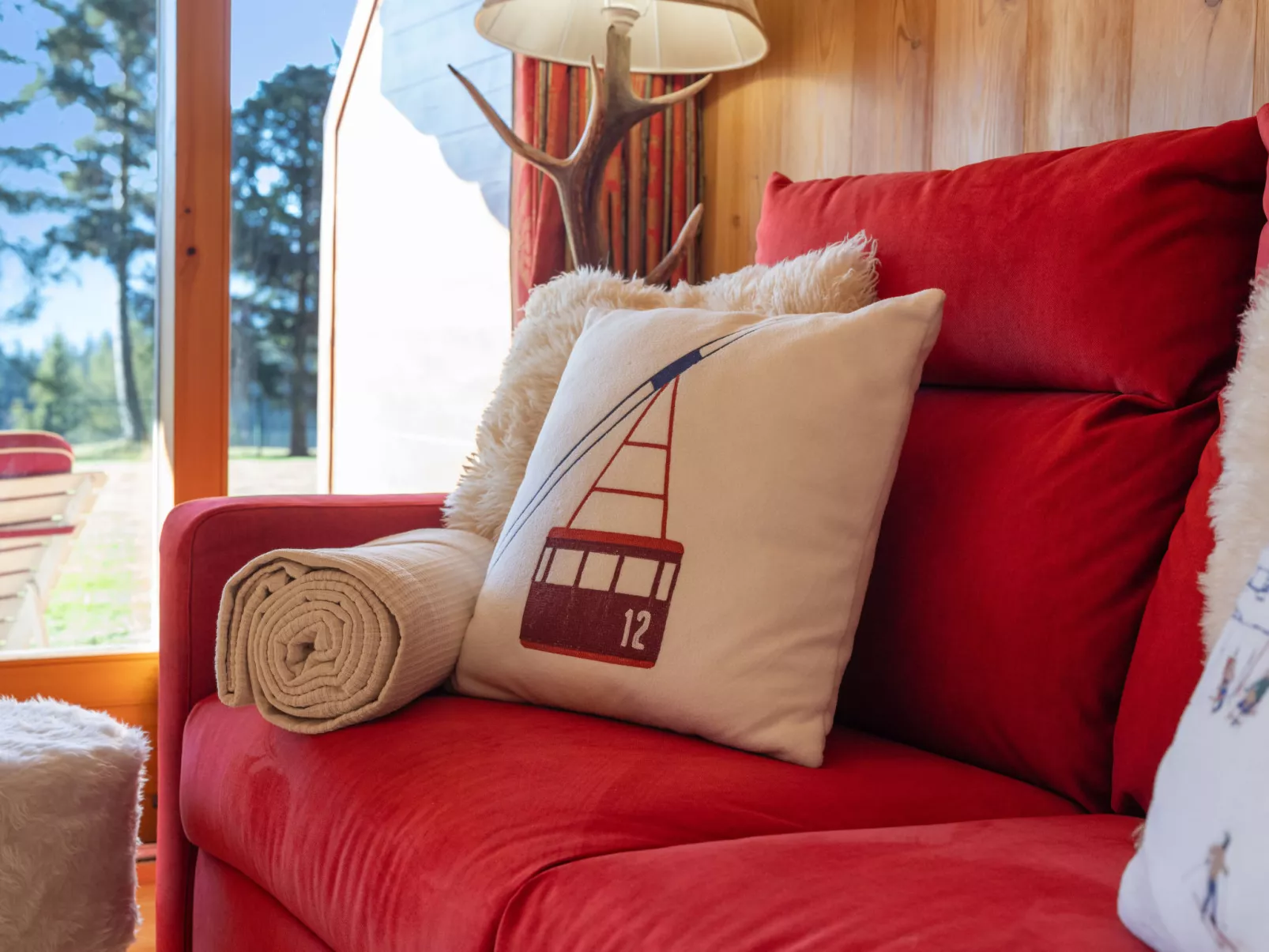 Les Pierres C 3-Drinnen