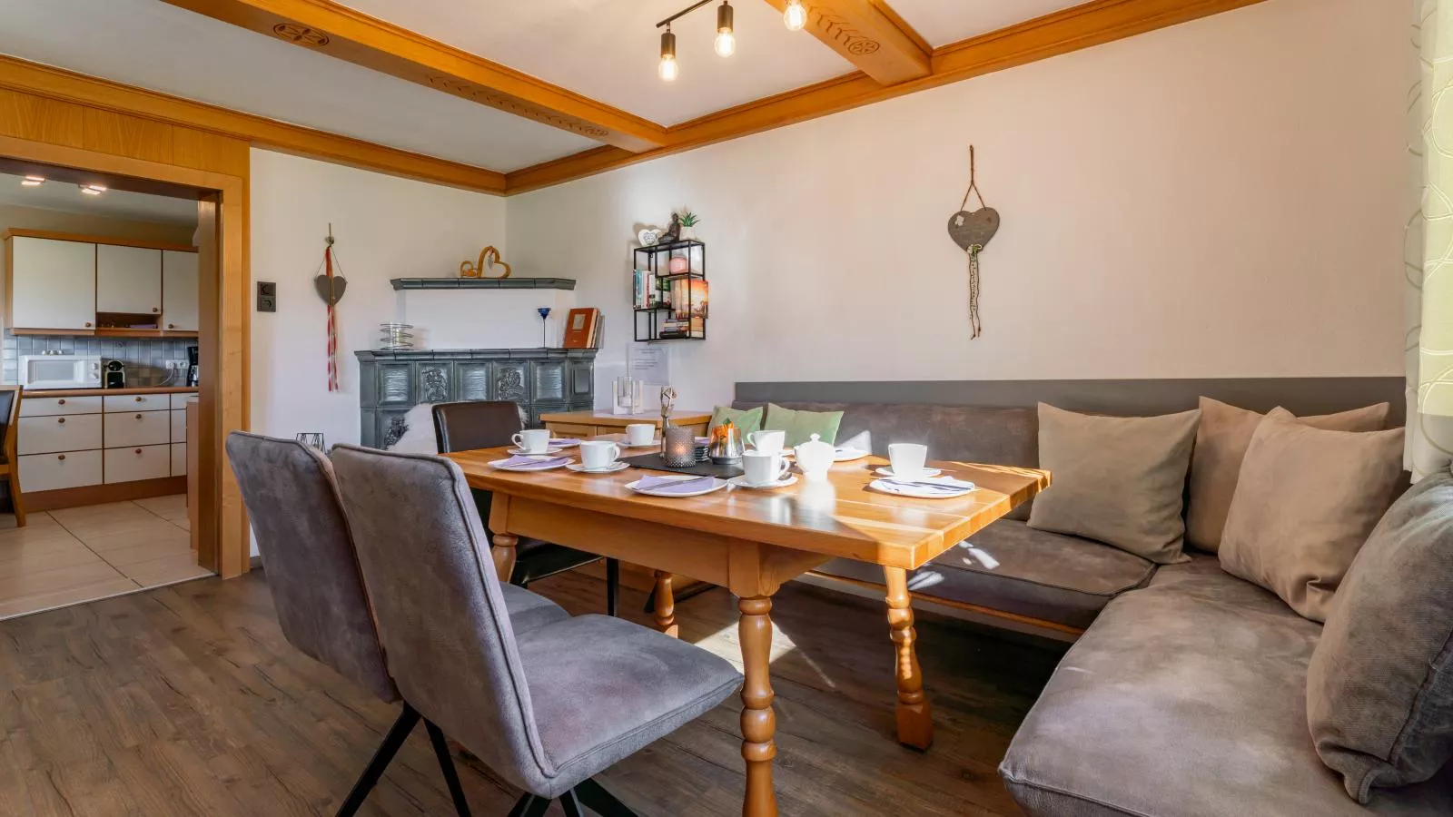 Sonnenschein I-Dining room