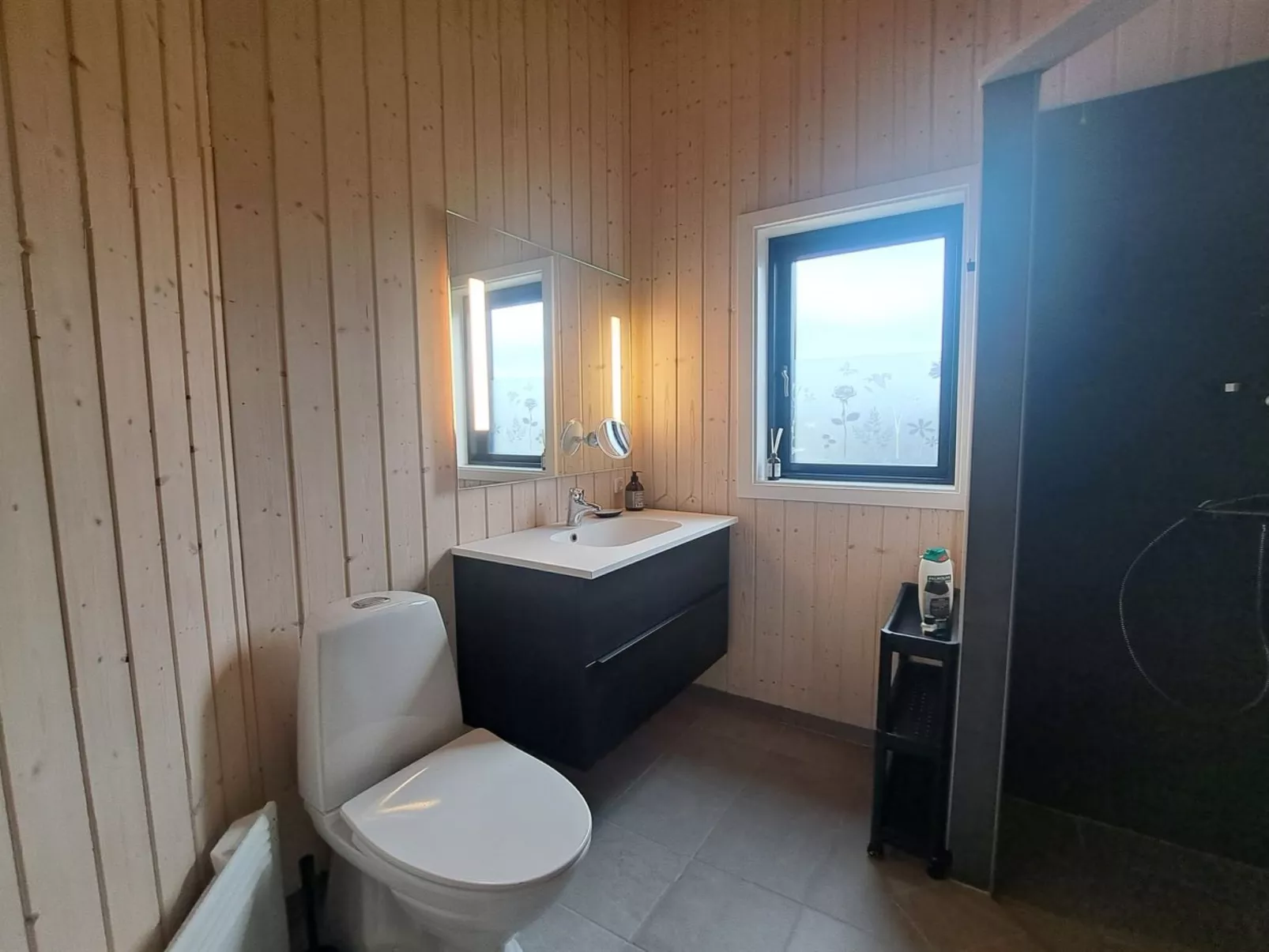 "Jelisaveta"-Drinnen