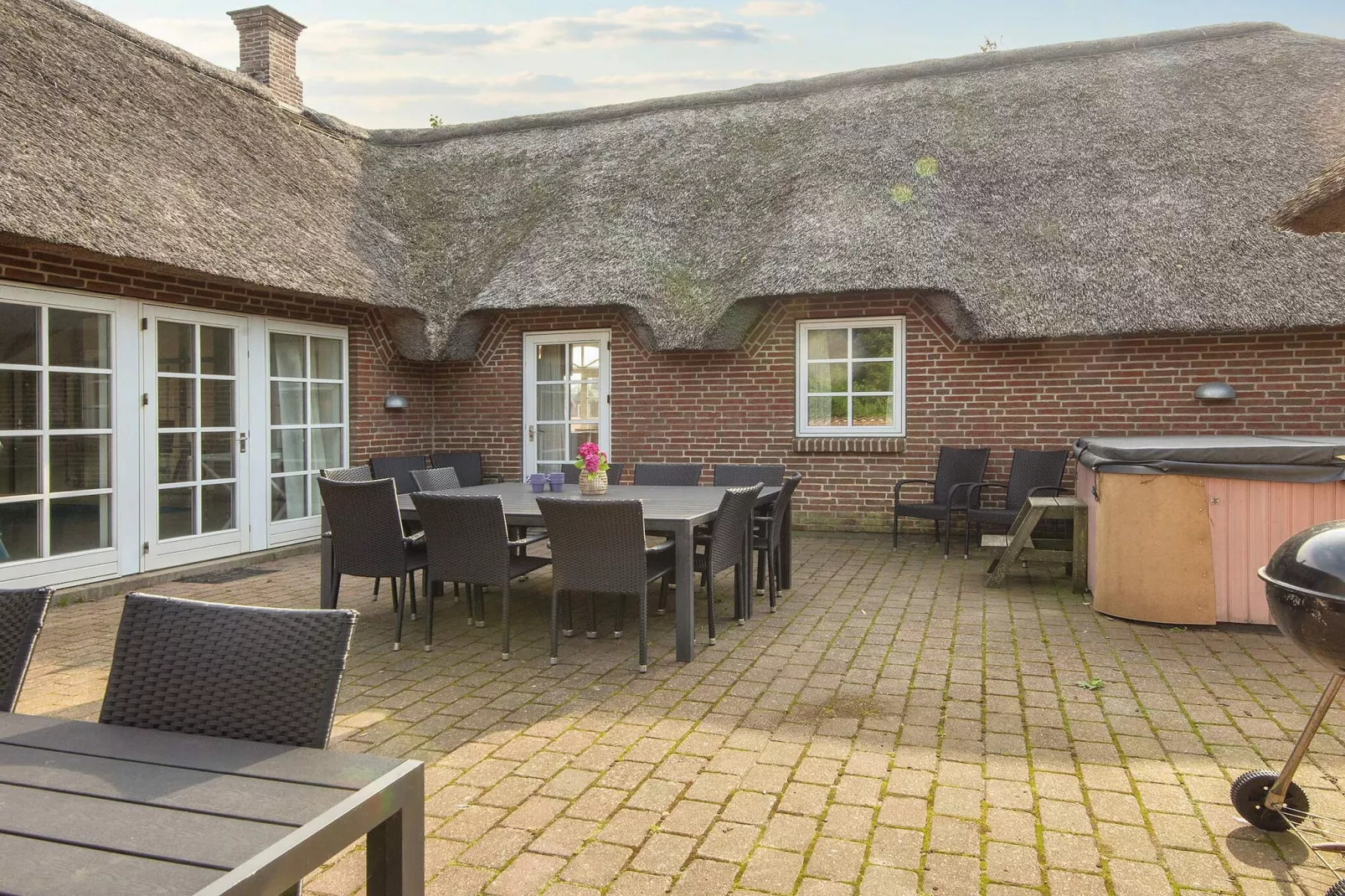 4 Sterne Ferienhaus in Ulfborg-Im Freien