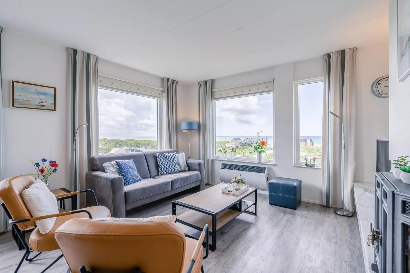Juliana 100 - Living room