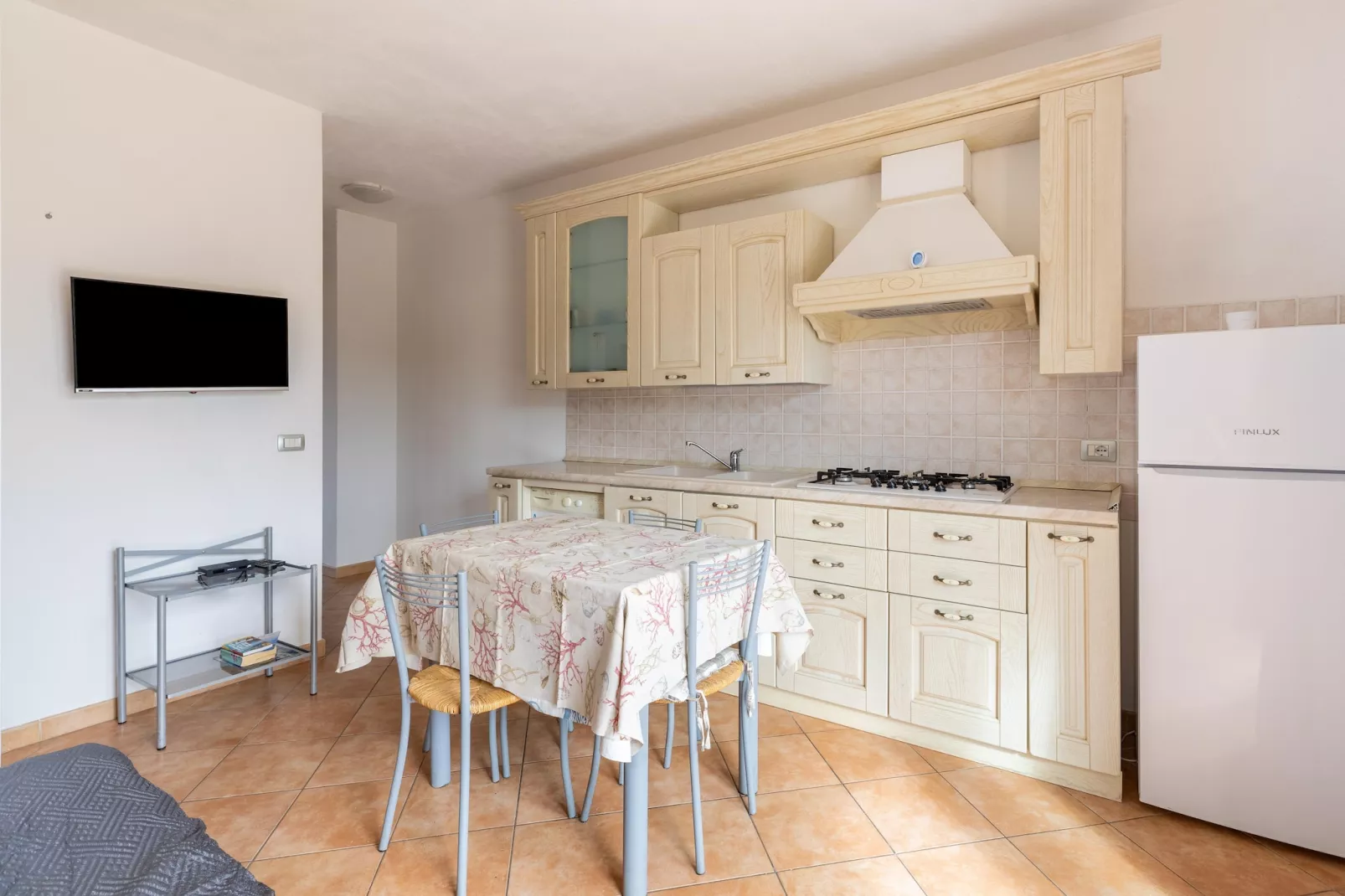 TRILO 1 MAGNOLIA-Küche