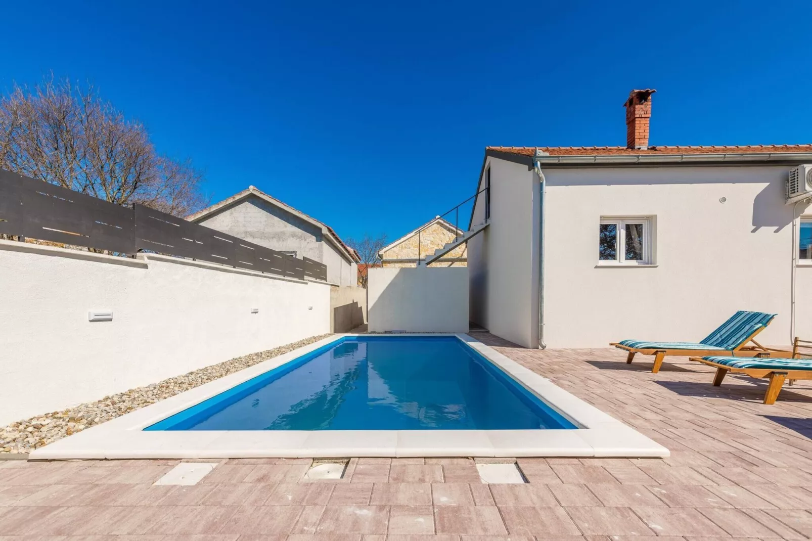 Holiday home Barba-Swimming pool