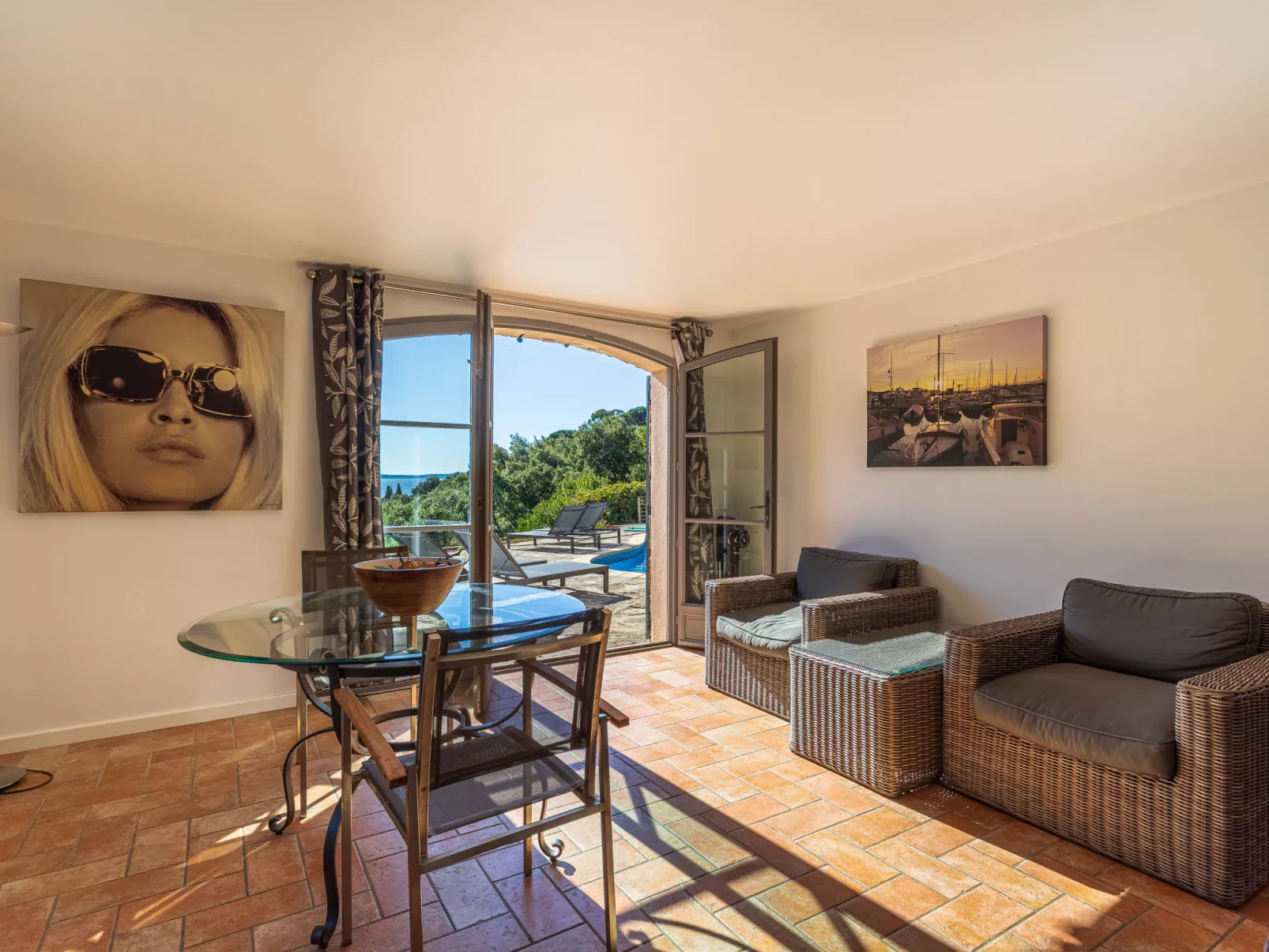 Villa du Canadel-Inside