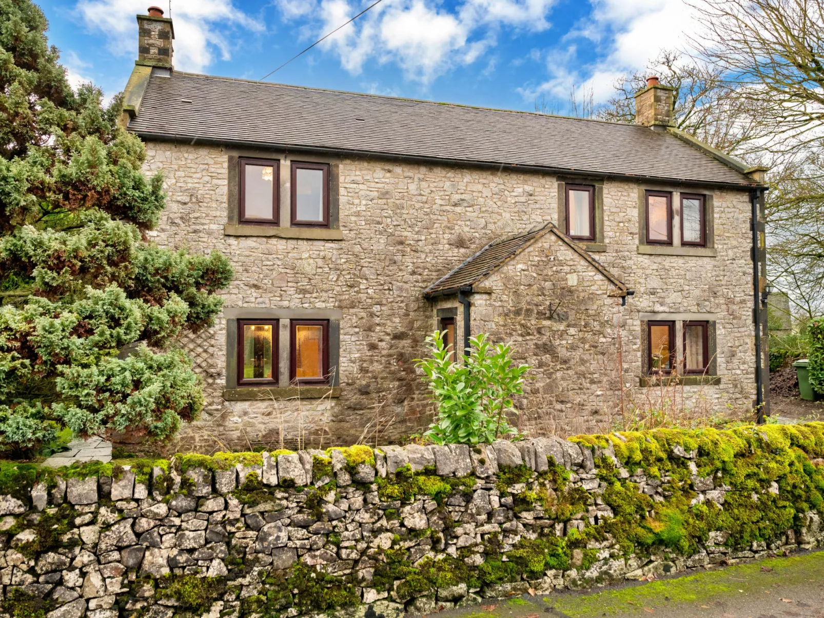 The Shires at Alstonefield-Dehors