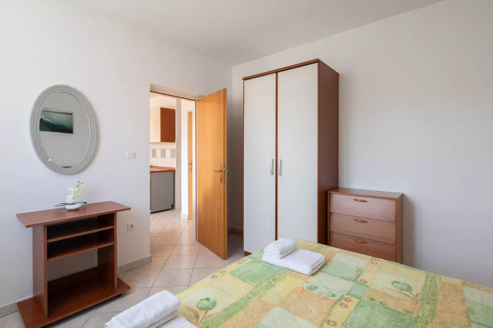 Apartments Bella Vista -One Bedroom Apartment with Terrace and Sea View (A2)-Bedroom