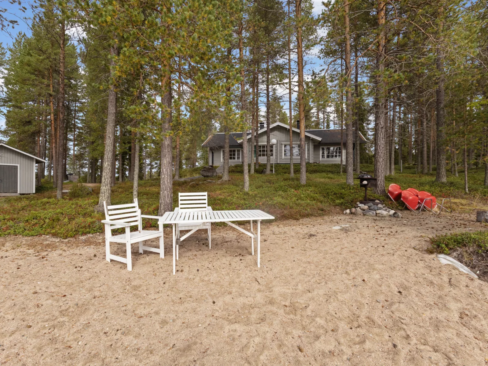 Ahvenmäki b-Drinnen