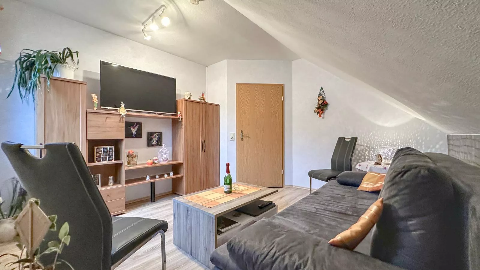 Am Sonnenblick-Living room