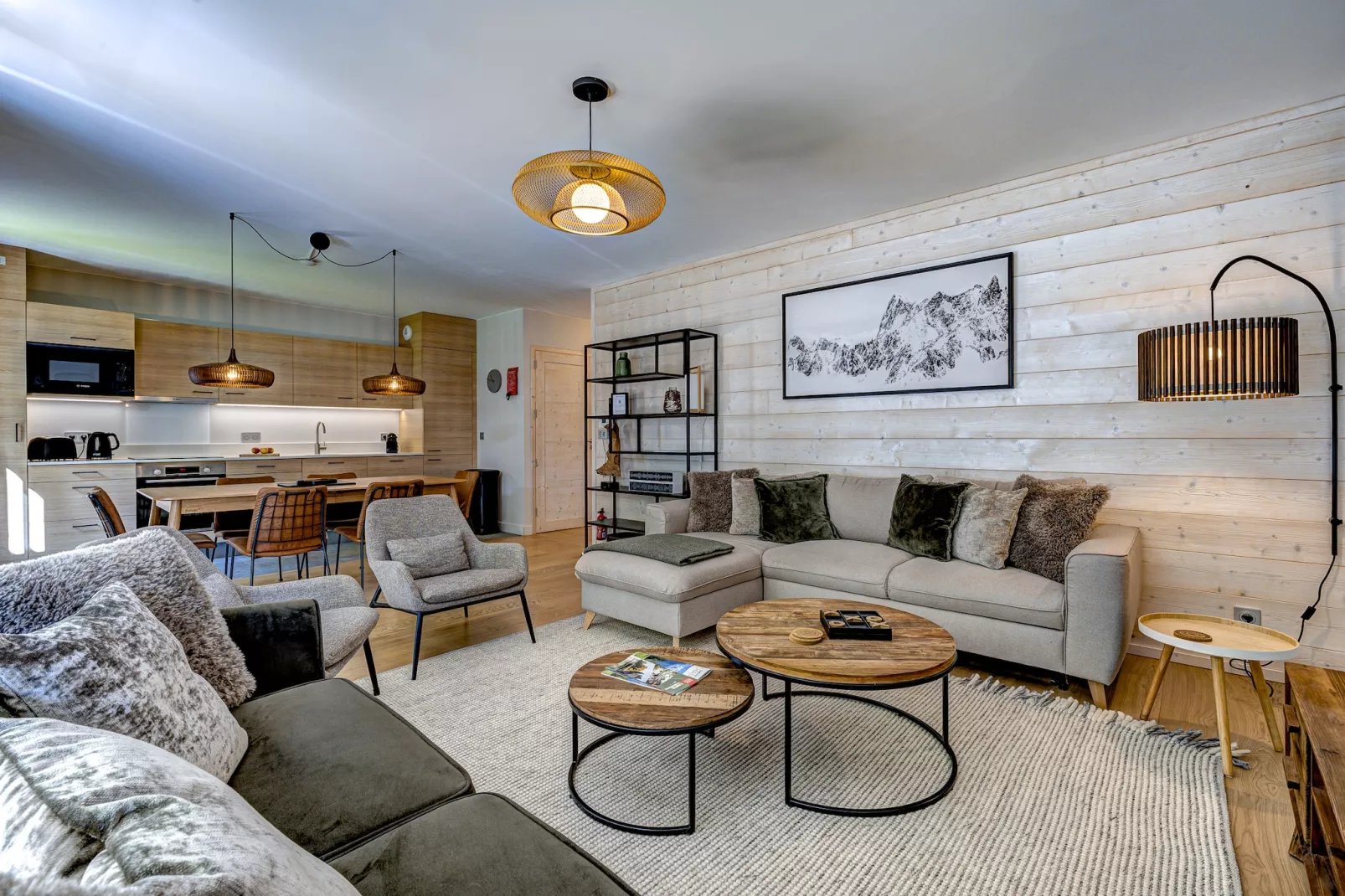 White Pearl A11-Living room