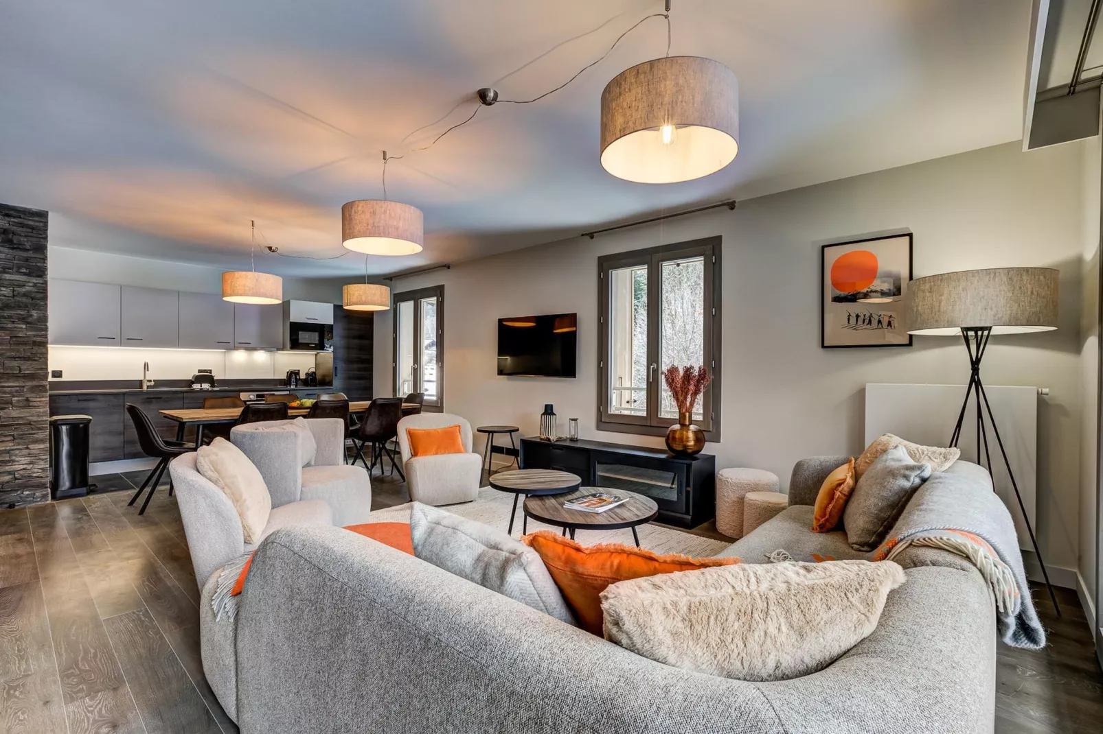 White Pearl A32-Living room