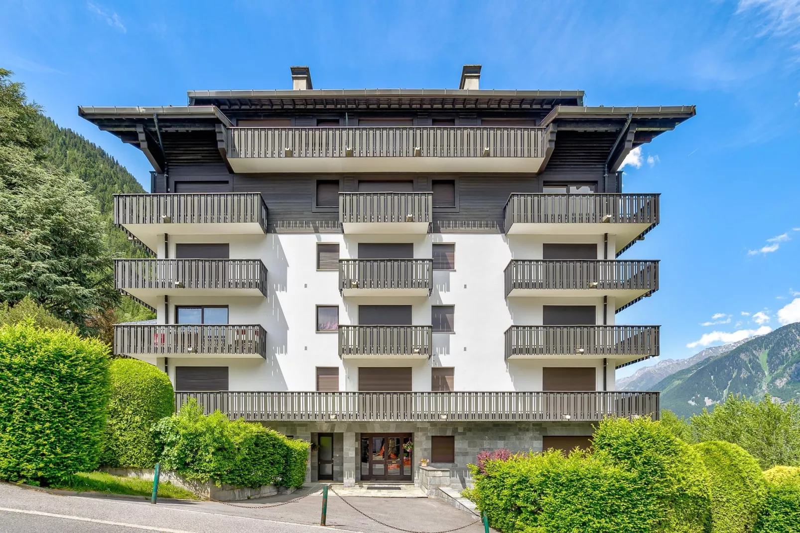 Brevent 2-Swimming pool