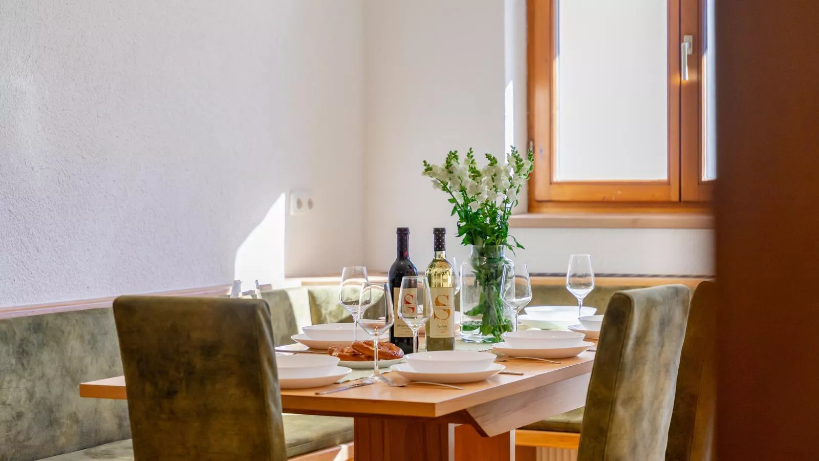 Grünbichel Hof II-Dining room