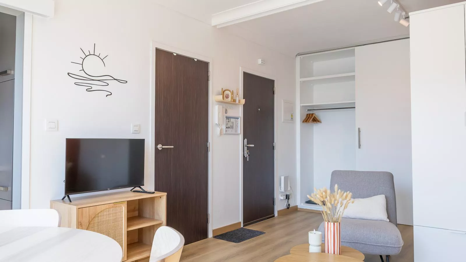 Carla - 0801B-Living room