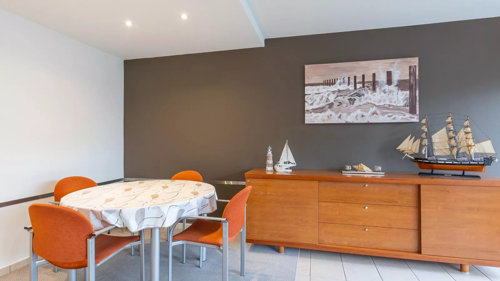 Duindal I - 0201 + box K6-Living room