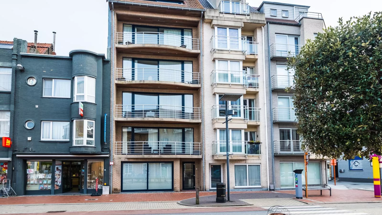 Franklin - 0101-Outdoor