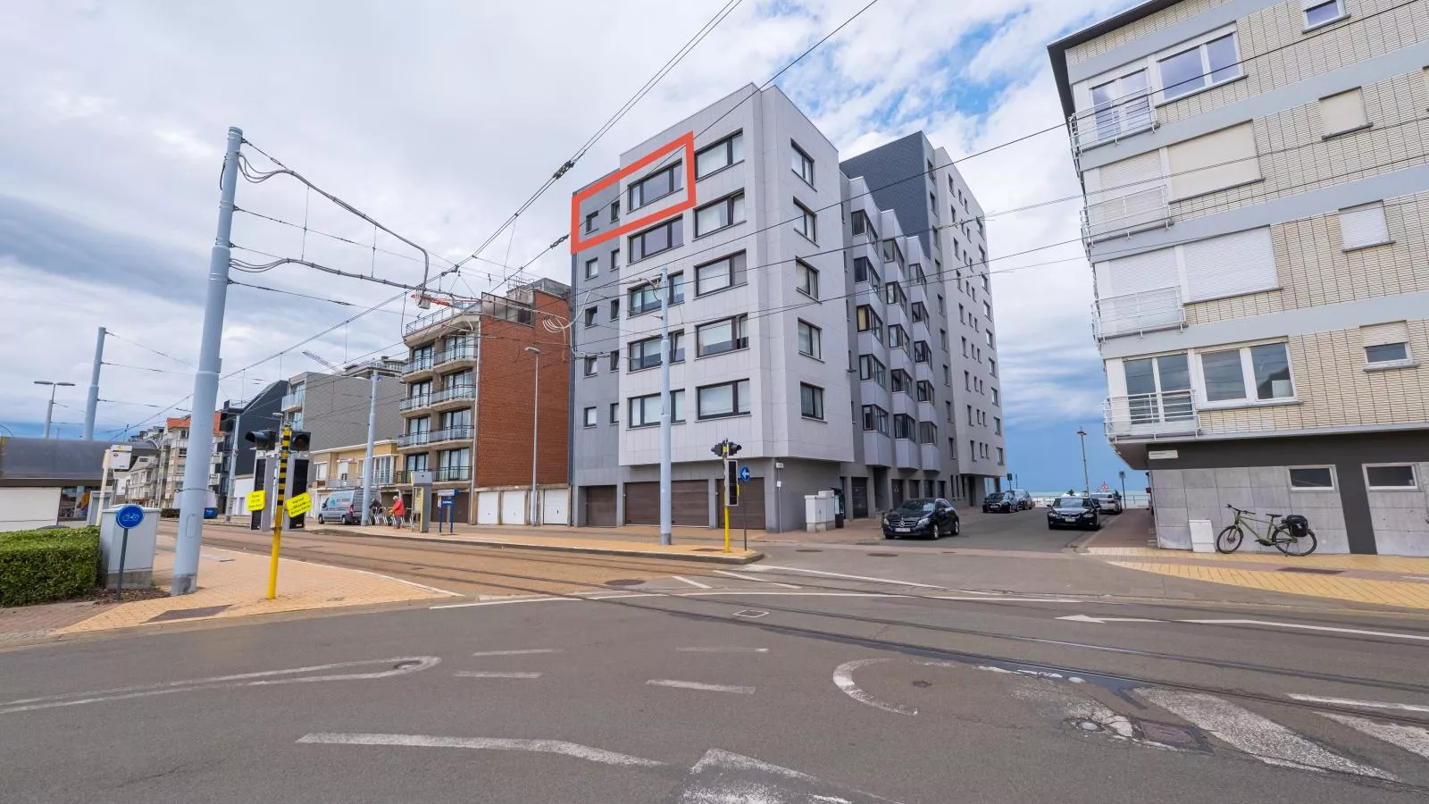 Majestic - 0505-Outdoor