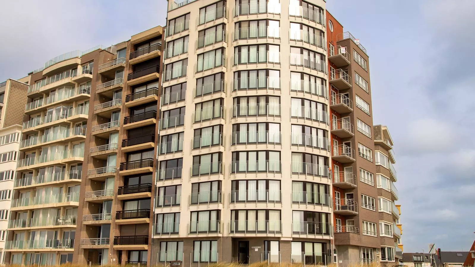 Nautilus - 0903-Outdoor