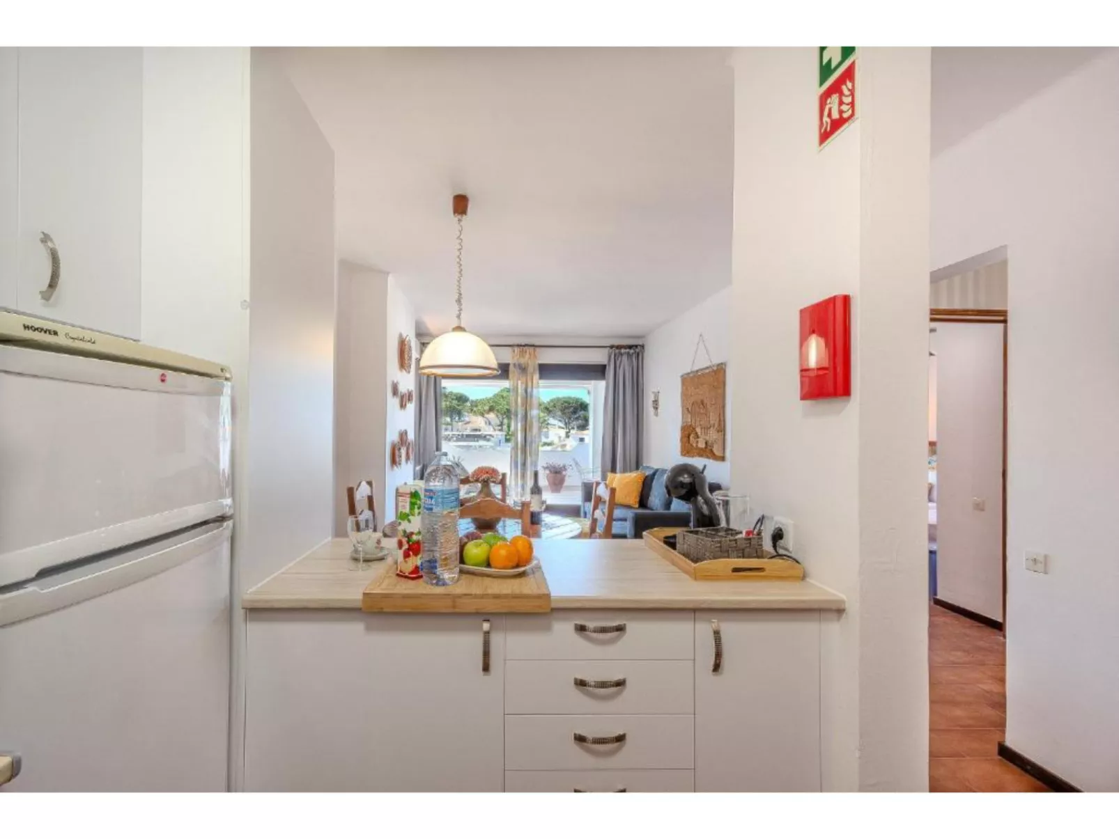 Ivone - Sunny Way-Dedans