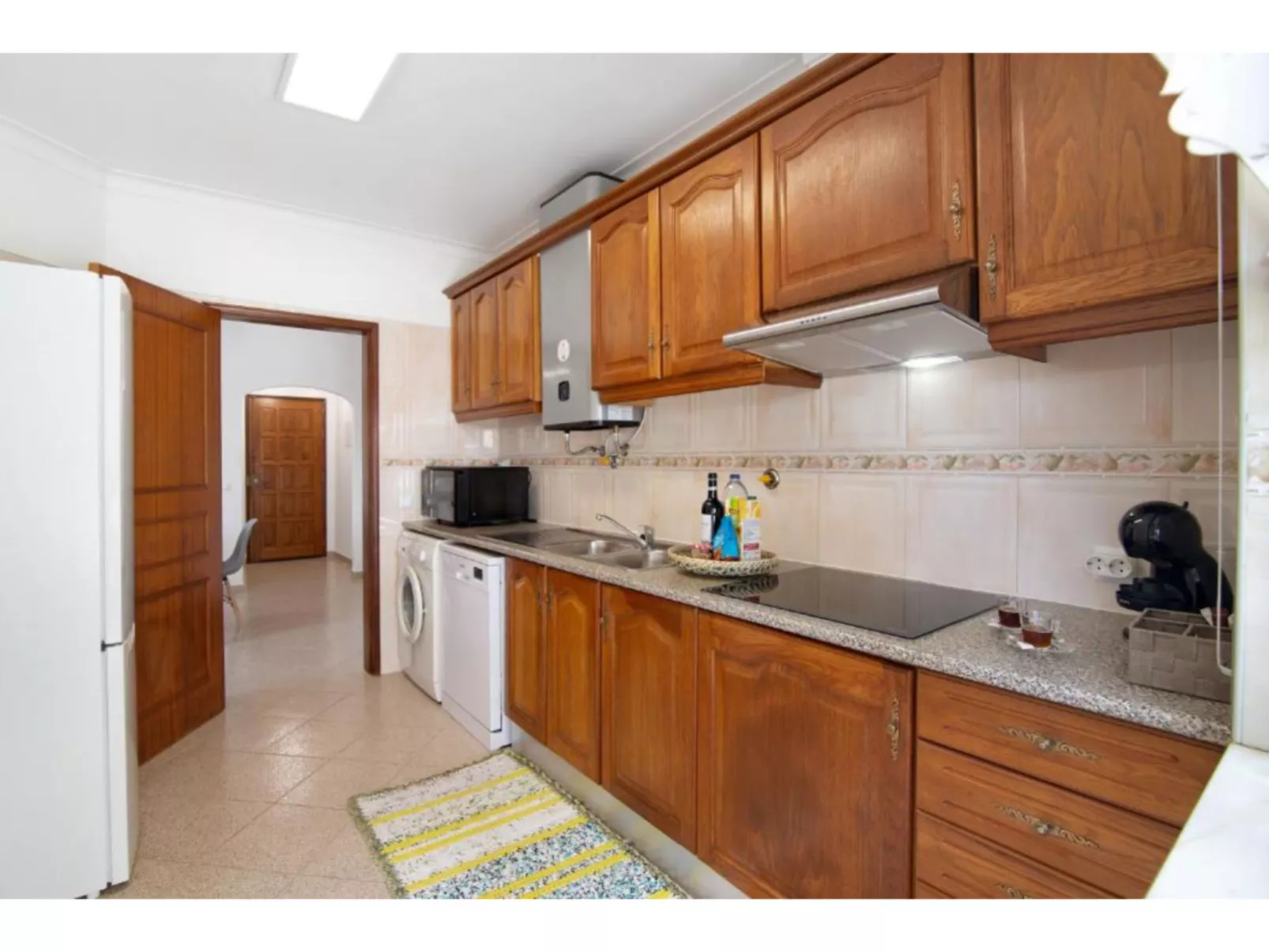 Jade-Sunny Way-Inside