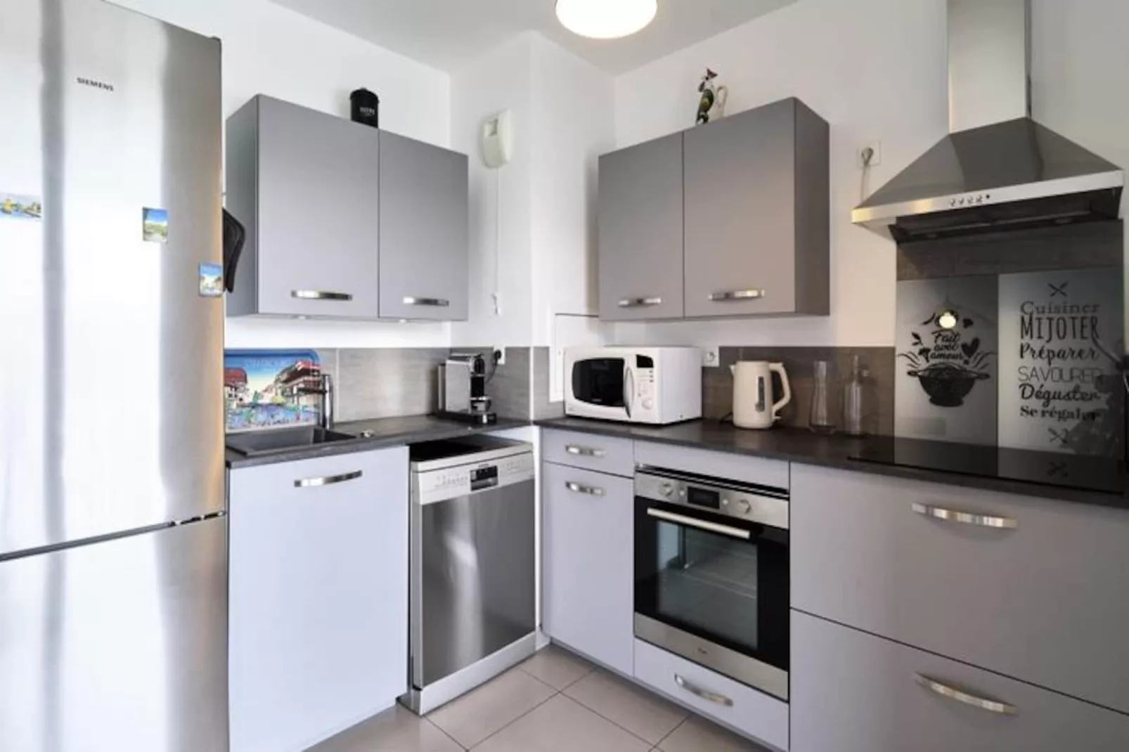 Dans Les &eacute;toiles - 2 Chambres Proche Centre Ville Avec Parking Inclus-Non tagué