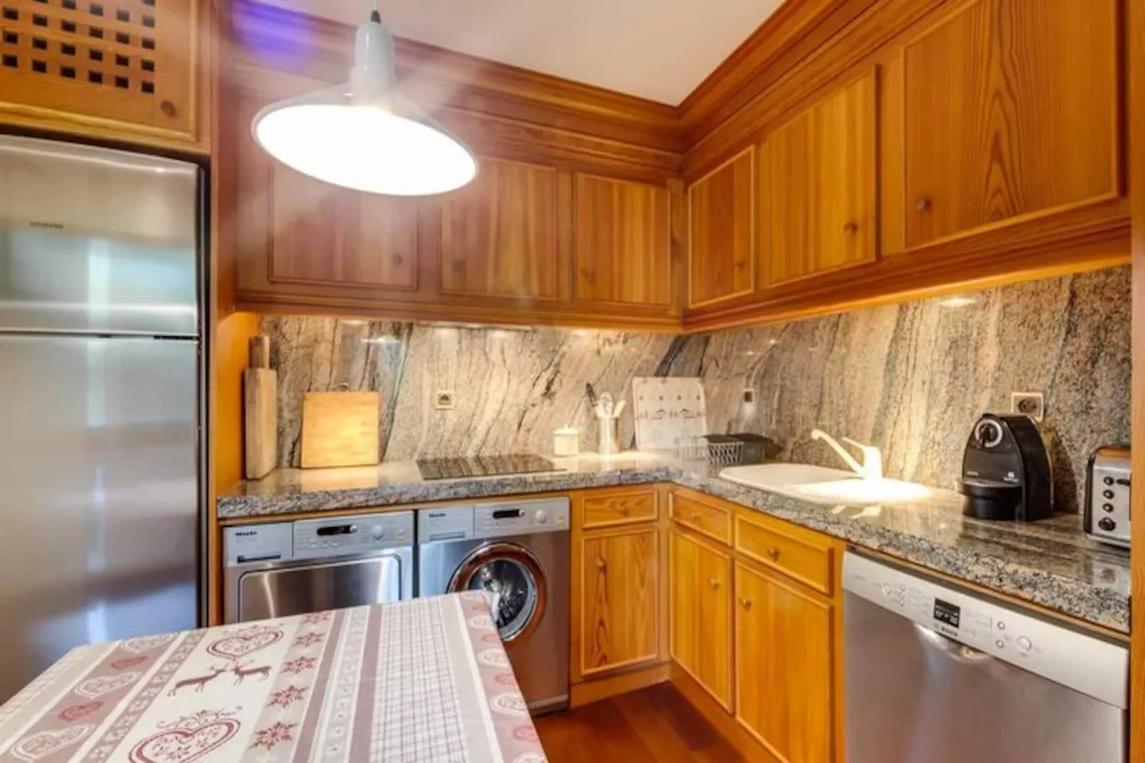 Résidence Hauts De Val-Non tagué