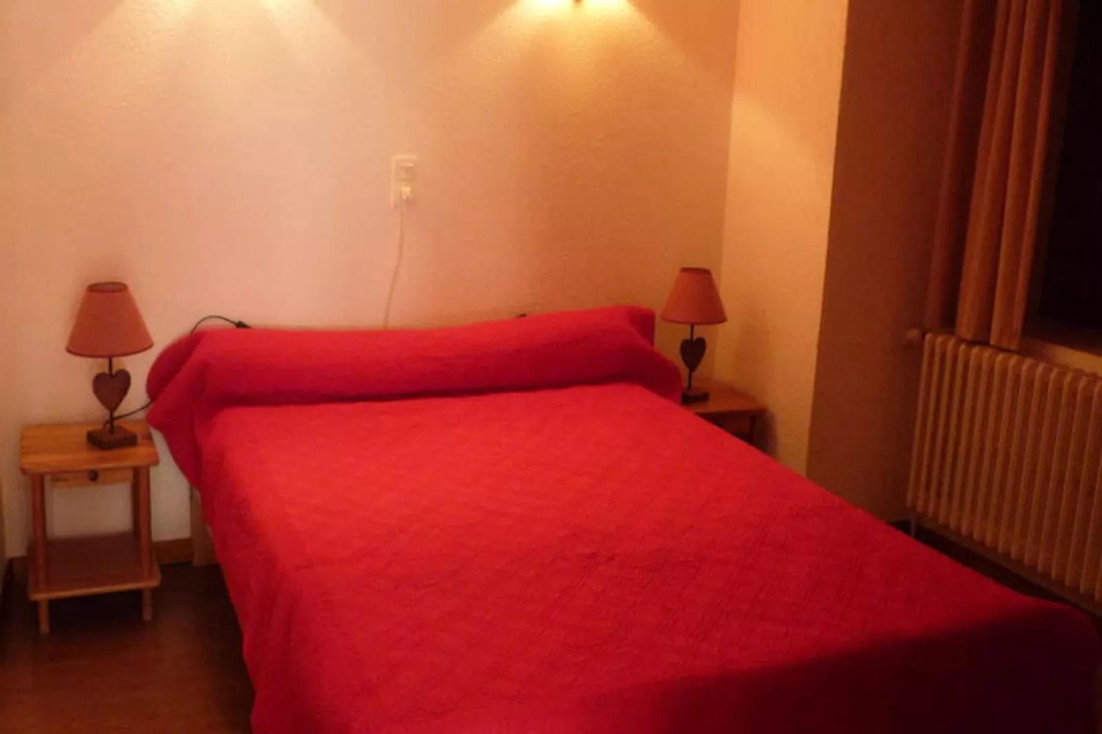 Chalet Gilbert Collet - Untagged