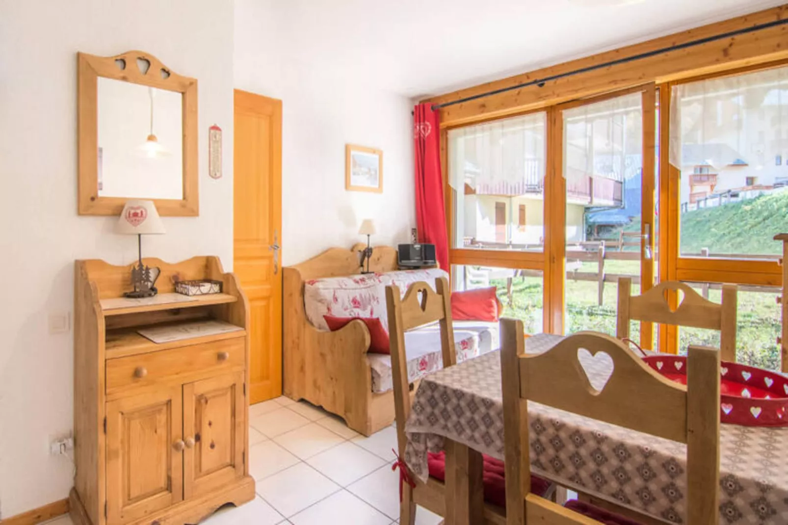 Chalet De Tigny Clematite - Untagged