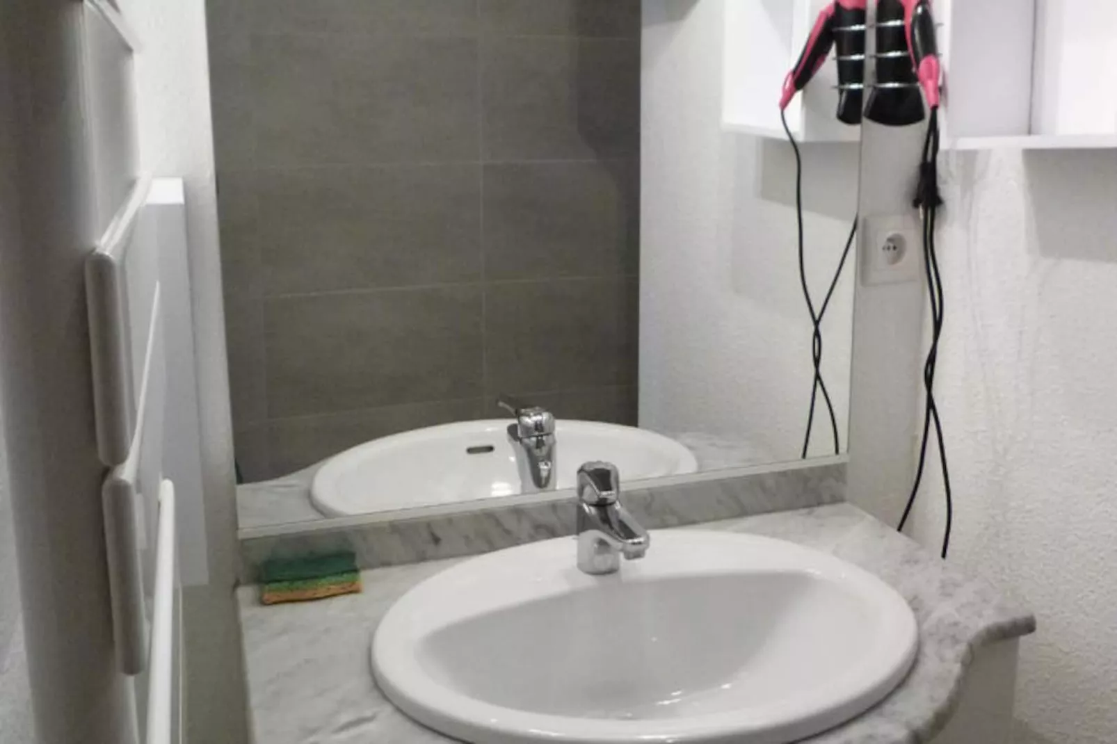 Résidence Vieux Noyer-Non tagué