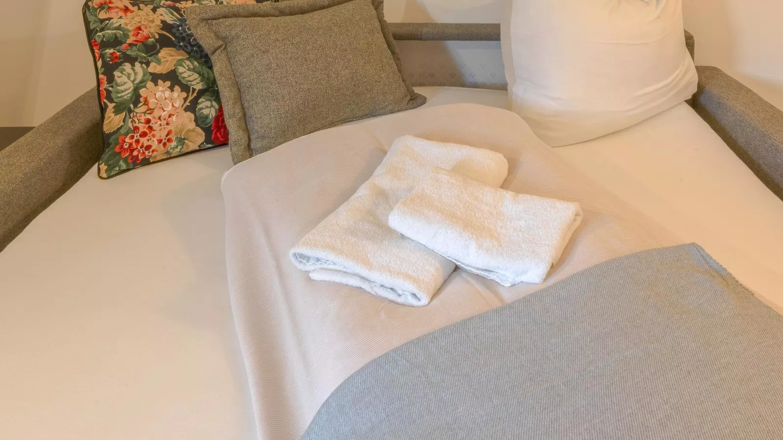 Tirolee Marchegg-Bedroom