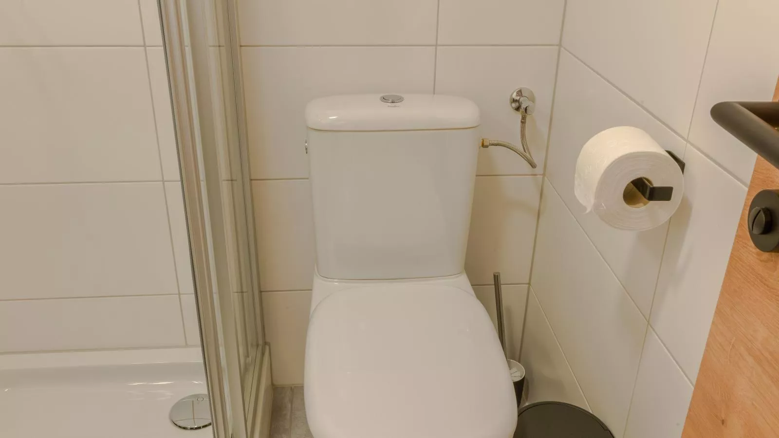 Tirolee Marchegg-Bathroom