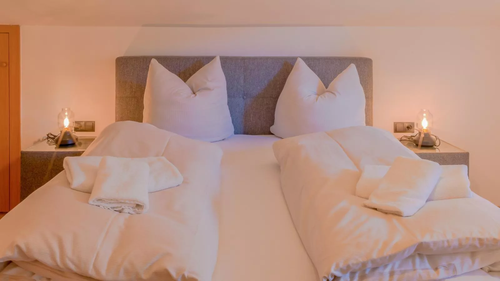 Tirolee Marchegg-Bedroom