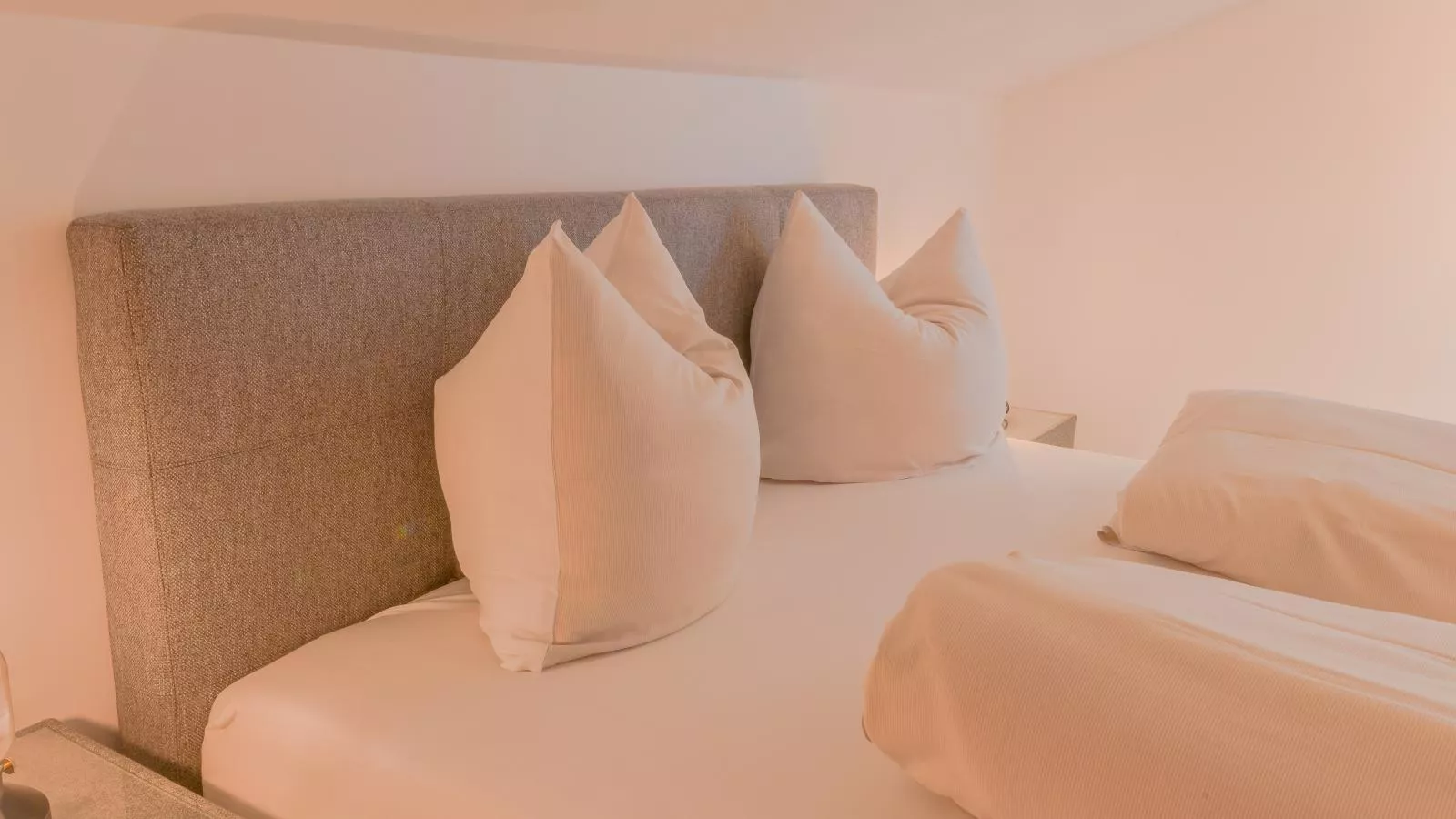 Tirolee Marchegg-Bedroom