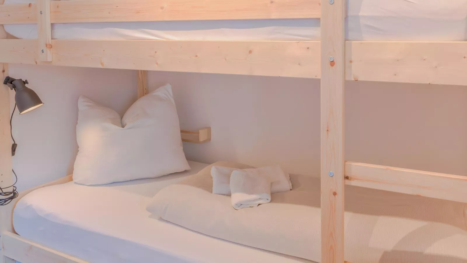 Tirolee Marchegg-Bedroom