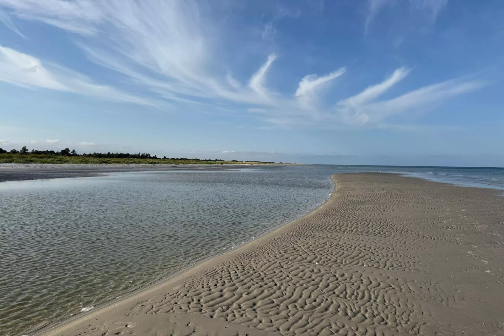 Bright Cottage by the Lagoon-By Traum