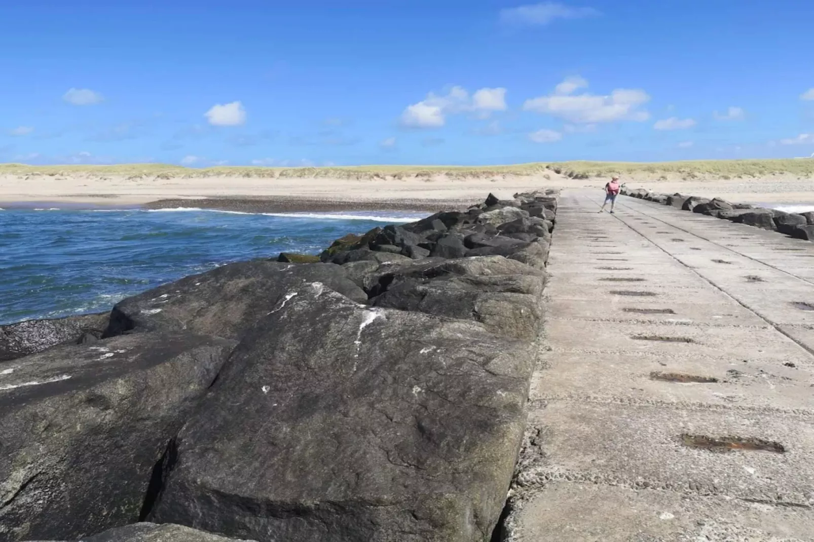 Strandurlaub mit Schaukel-Wasserblick