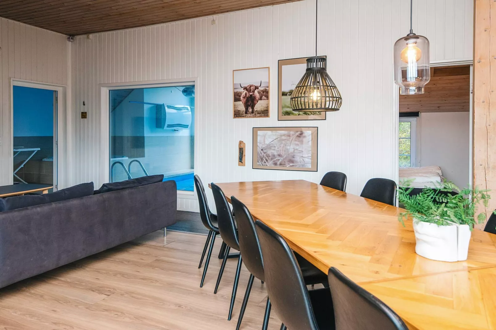 Luxury Retreat with Pool - By Traum Ferienwohnungen-Indoor