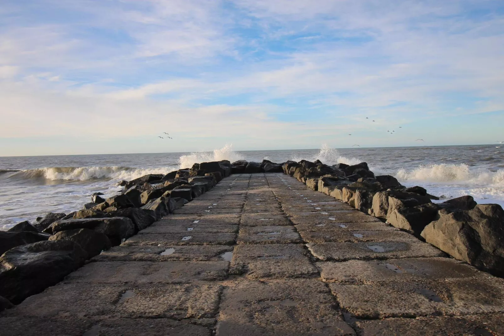 Seaside Retreat with Sauna - By Traum Ferienwohnungen - Water view