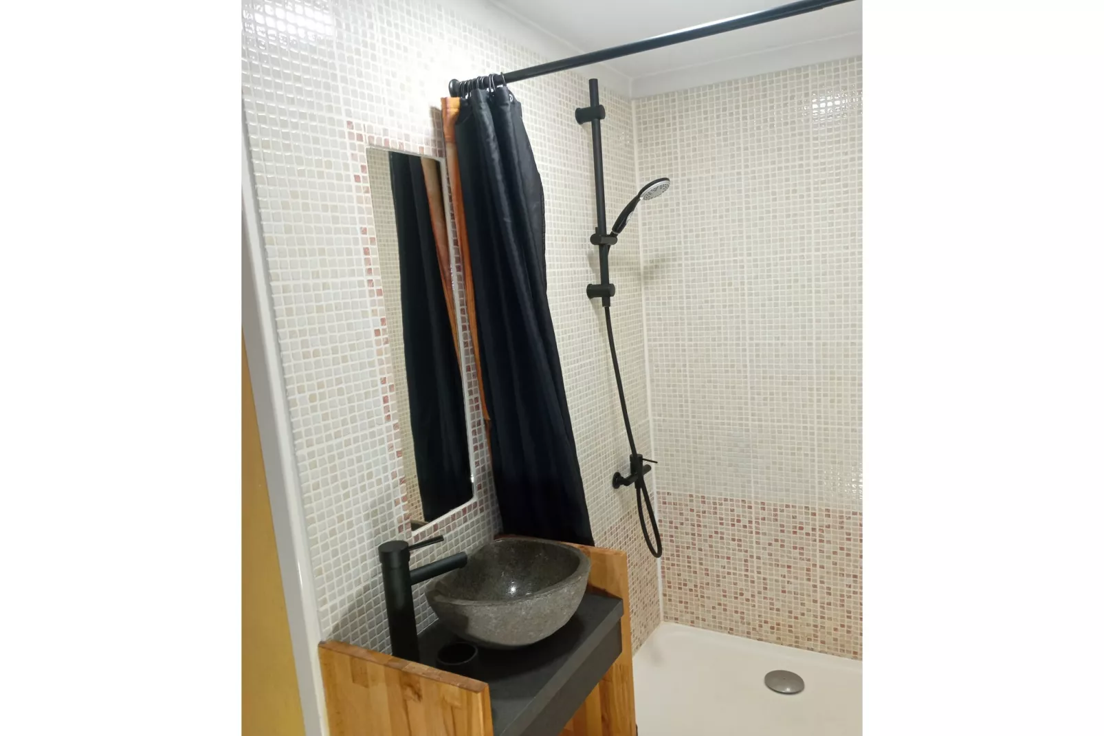 Villa - LES VANS-Bathroom