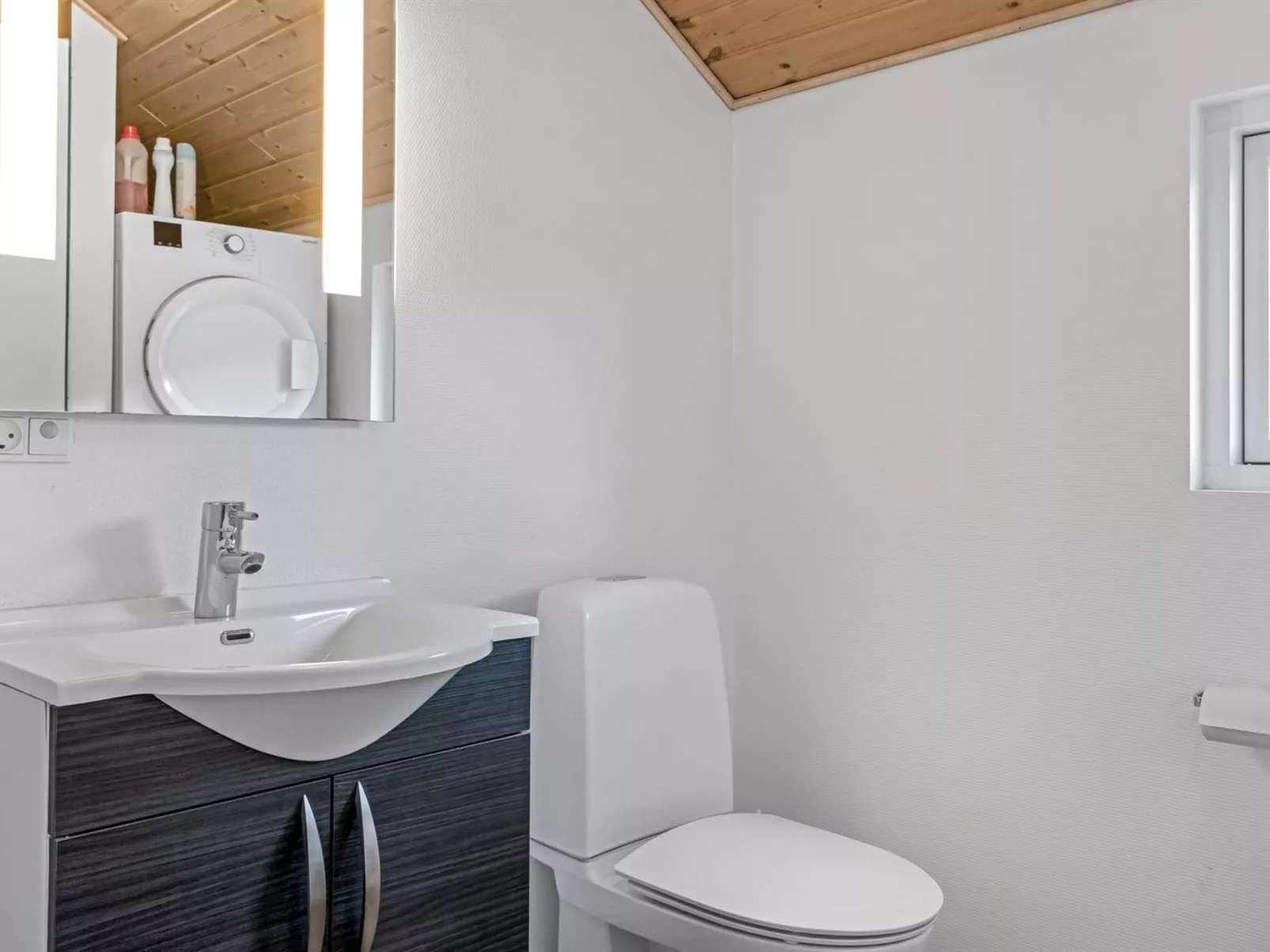 "Krum" - 4.5km from the sea-Dedans