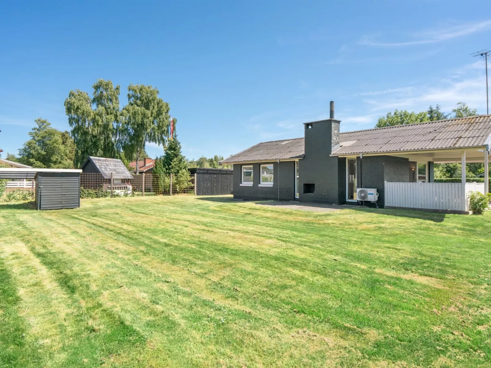 "Undine" - 300m from the sea-Outside