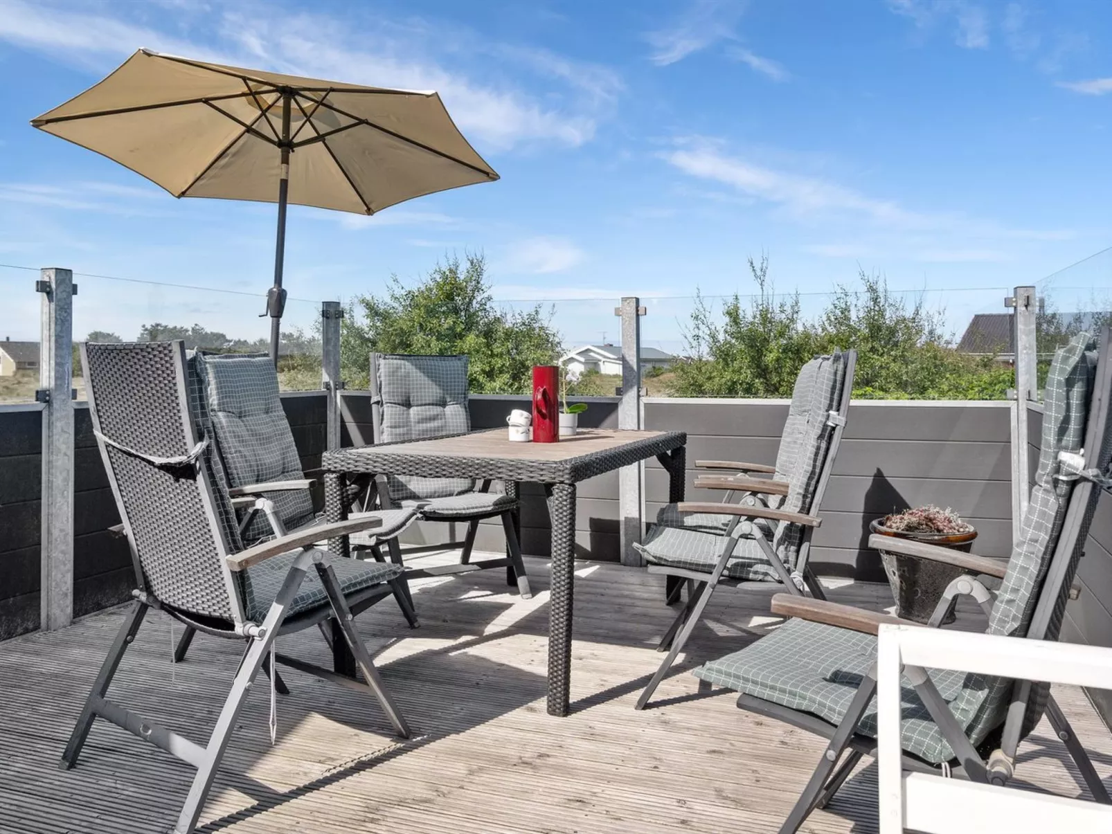 "Anton" - 1.5km from the sea-Draußen