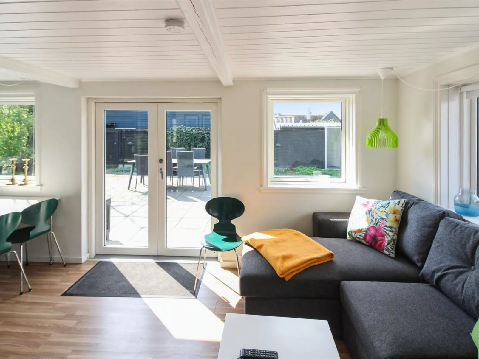 "Brawith" - 250m from the sea-Inside