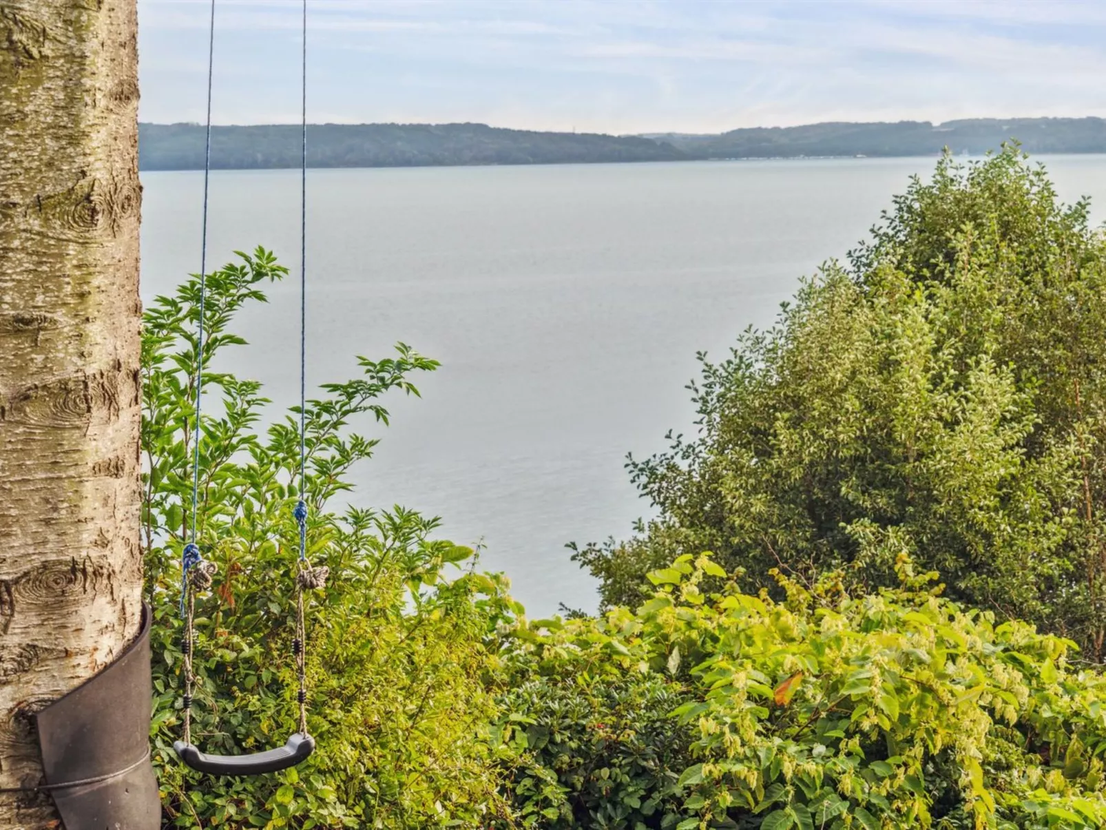 "Fifi" - 10m to the fjord-Outside