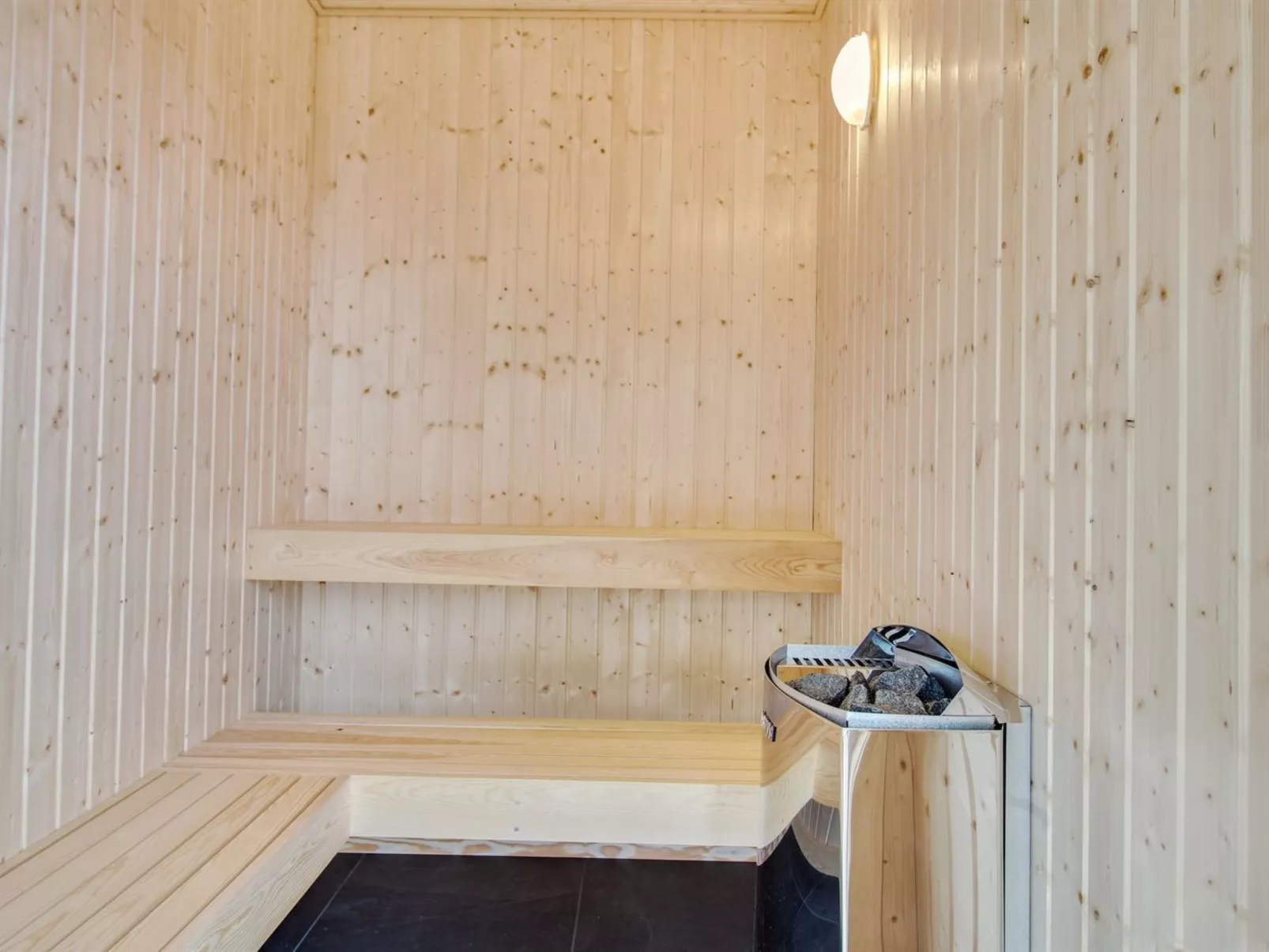 "Jirina" - 750m from the sea-Dedans