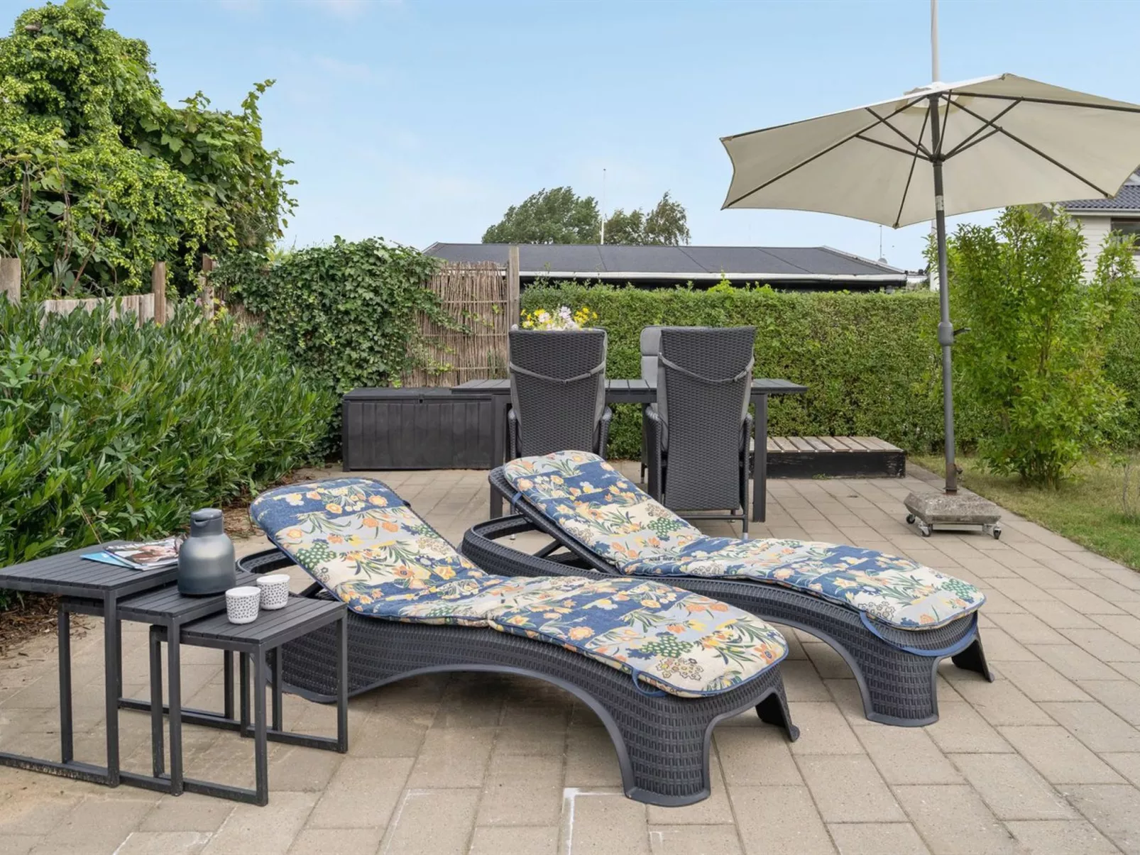 "Loi" - 200m from the sea-Outside