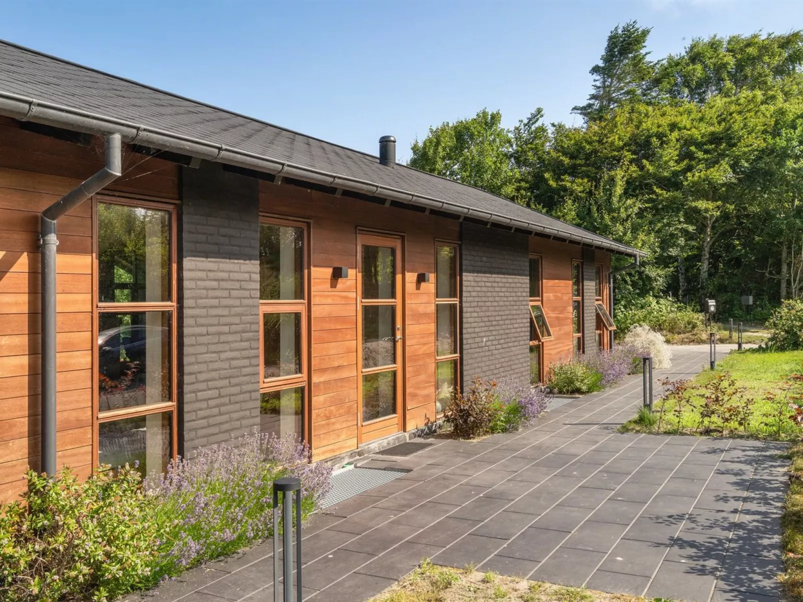 "Andri" - 600m to the fjord-Outside