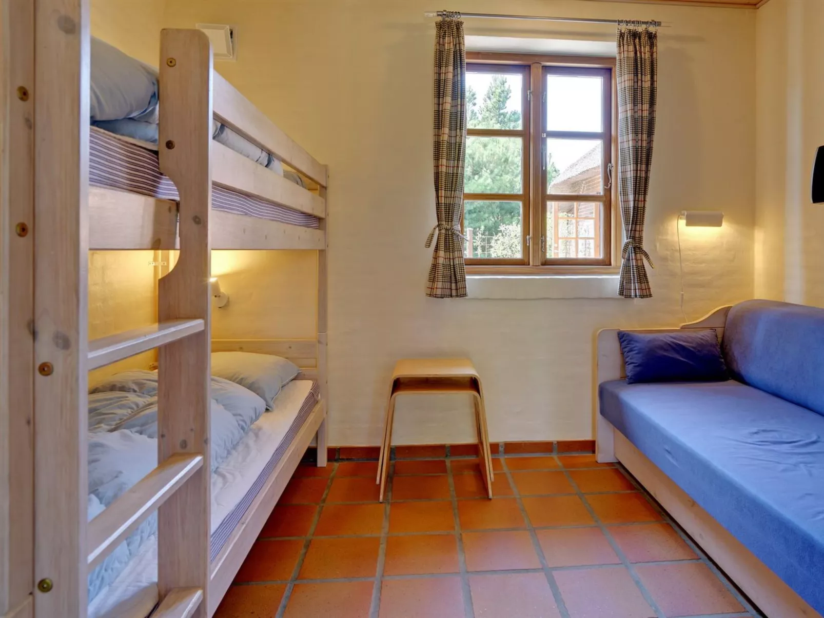 "Siegried" - 2.2km from the sea-Inside